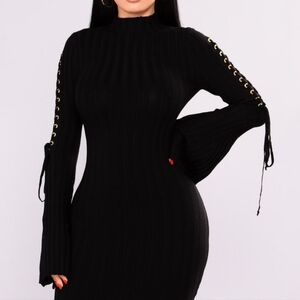 BLACK BELL SLEEVE DRESS